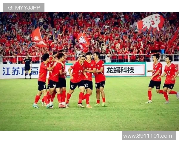 江苏足球明星李红兵的传奇之路与对中国足球的深远影响 江苏足球明星李红兵的传奇之路与对中国足球的深远影响